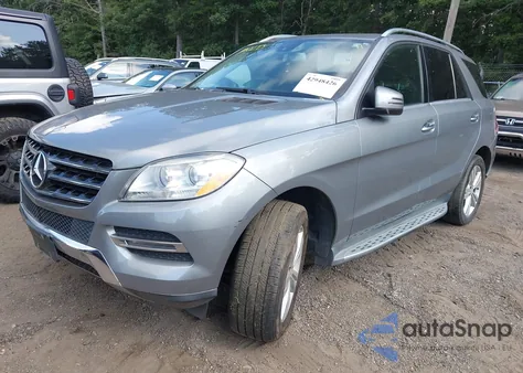 2015 Mercedes-Benz Ml 350 4Matic z USA, uszkodzony, nr VIN 4JGDA5HB4FA521321